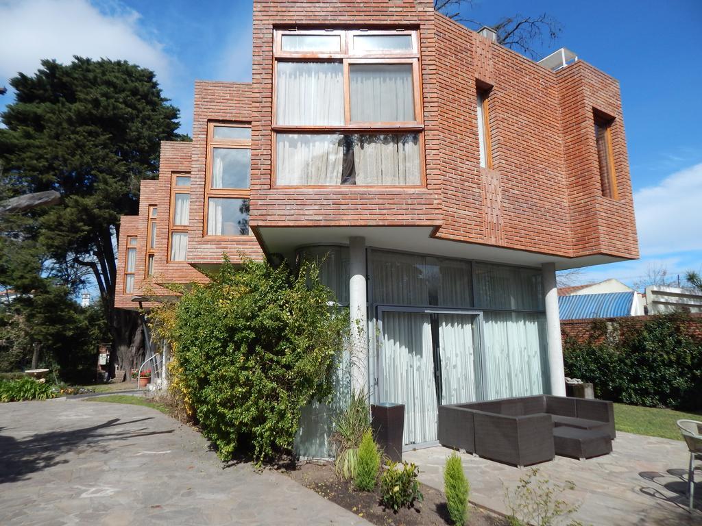 Hotel Aeropuerto Ezeiza Casa de MR Monte Grande Exterior foto